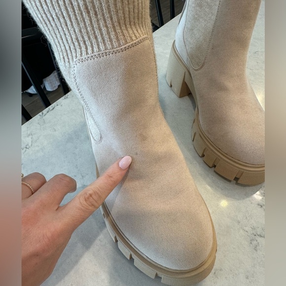 NWT $76 Torrid SWEATER GORE CHELSEA Boots TAN BEIGE Size 7 WW Extra Wide Fit - Picture 8 of 14